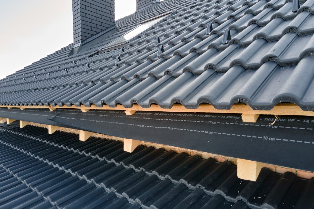 How to Maintain a Rubber Roof in Different Weather Conditions
