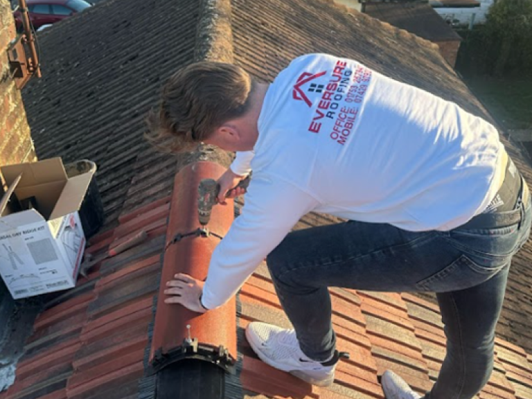 EPDM Rubber vs. TPO Roofing – Which One Should You Choose?